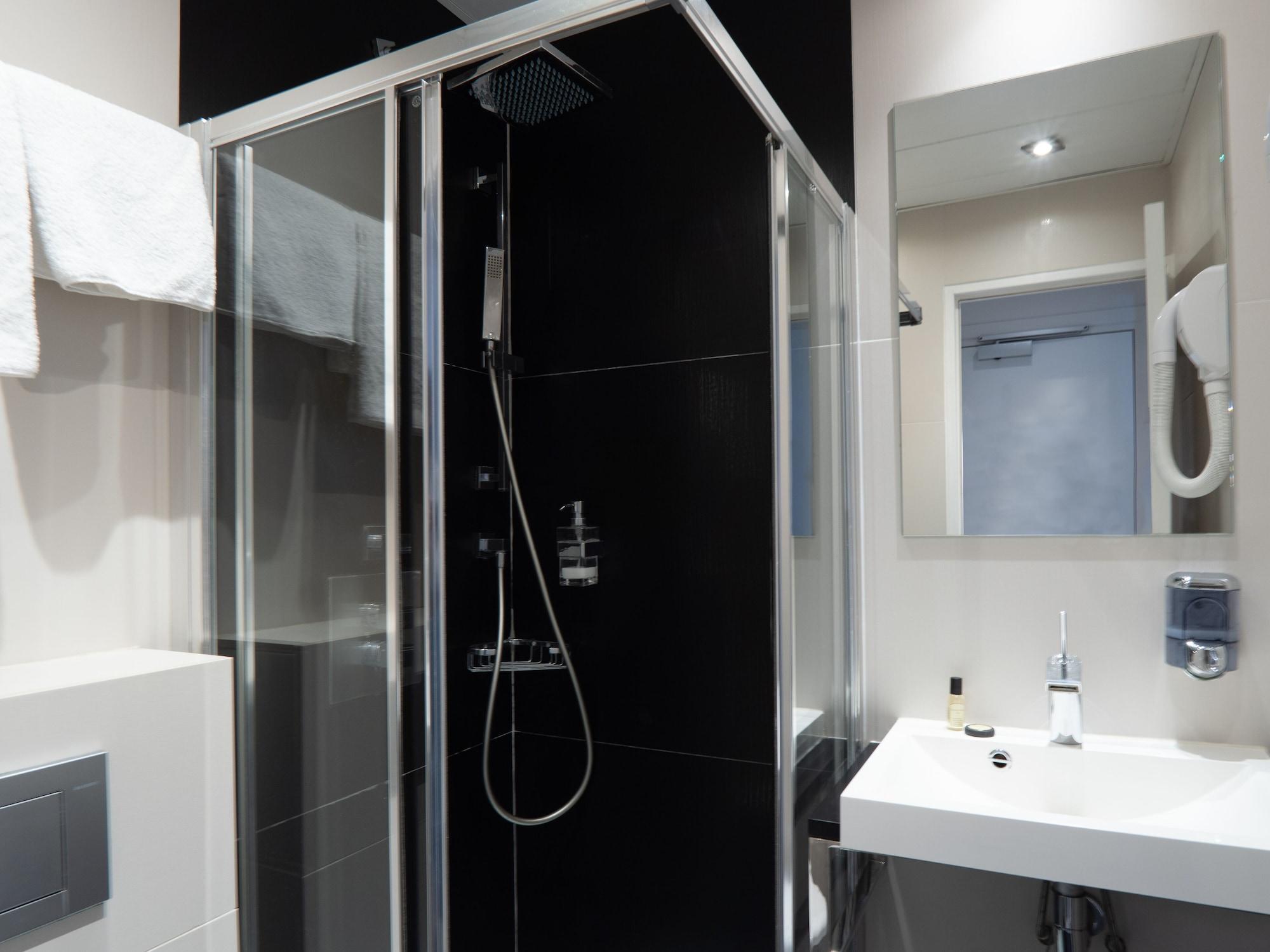 Nouvel Hotel Eiffel Париж Екстериор снимка