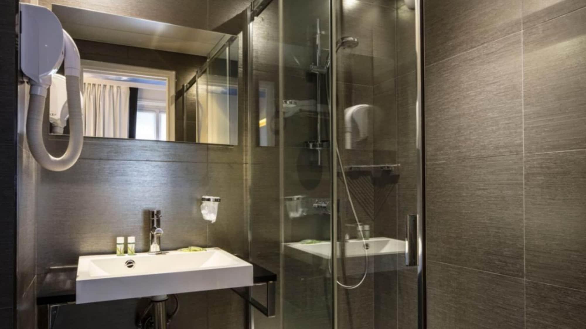 Nouvel Hotel Eiffel Париж Екстериор снимка
